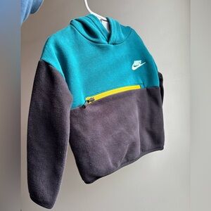 Nike Treasure Pocket Hoodie